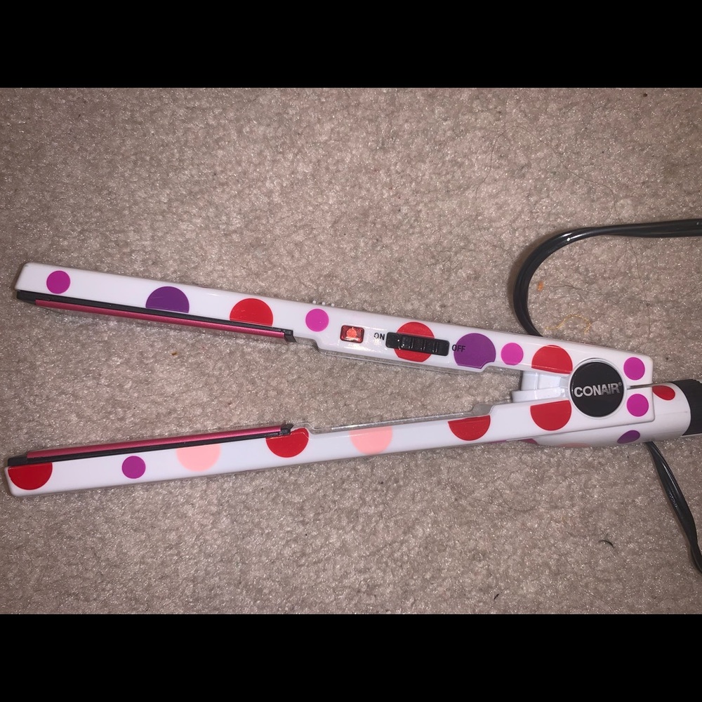 ConAir straightener, cute pattern